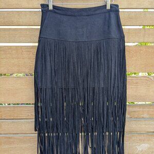 Design Lab Faux suede fringe skirt - size med